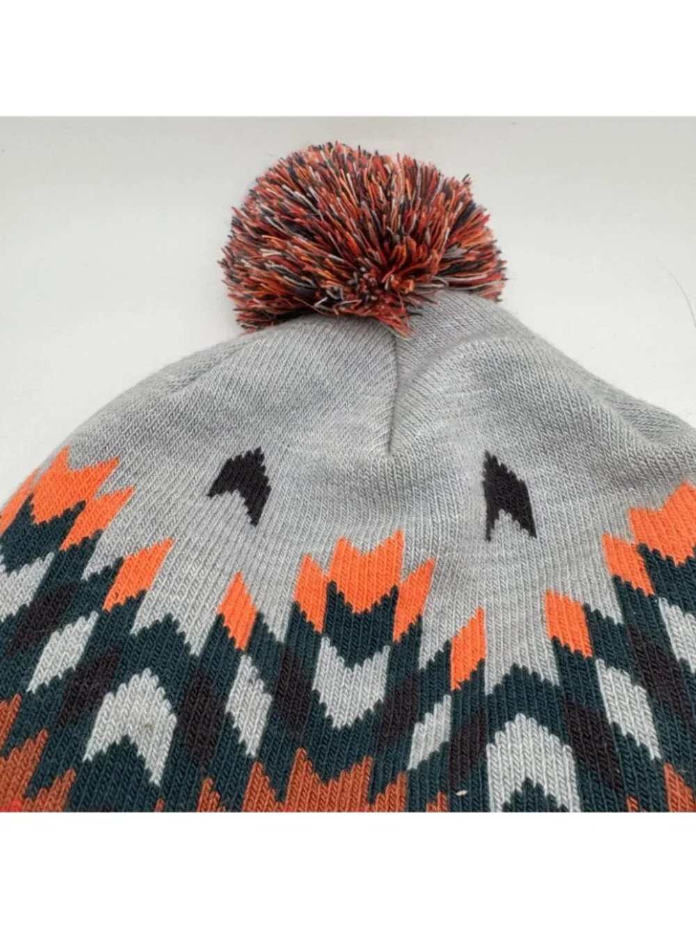 The North Face Beanie Hat Men's One Size Pom Pom Knit Winter Cap Red Black Grey